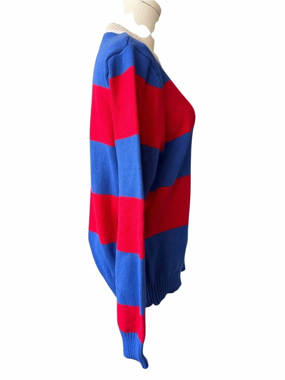 A1-21 Trovata Birds of Paradis Barbara Sweater Red/Blue Size M